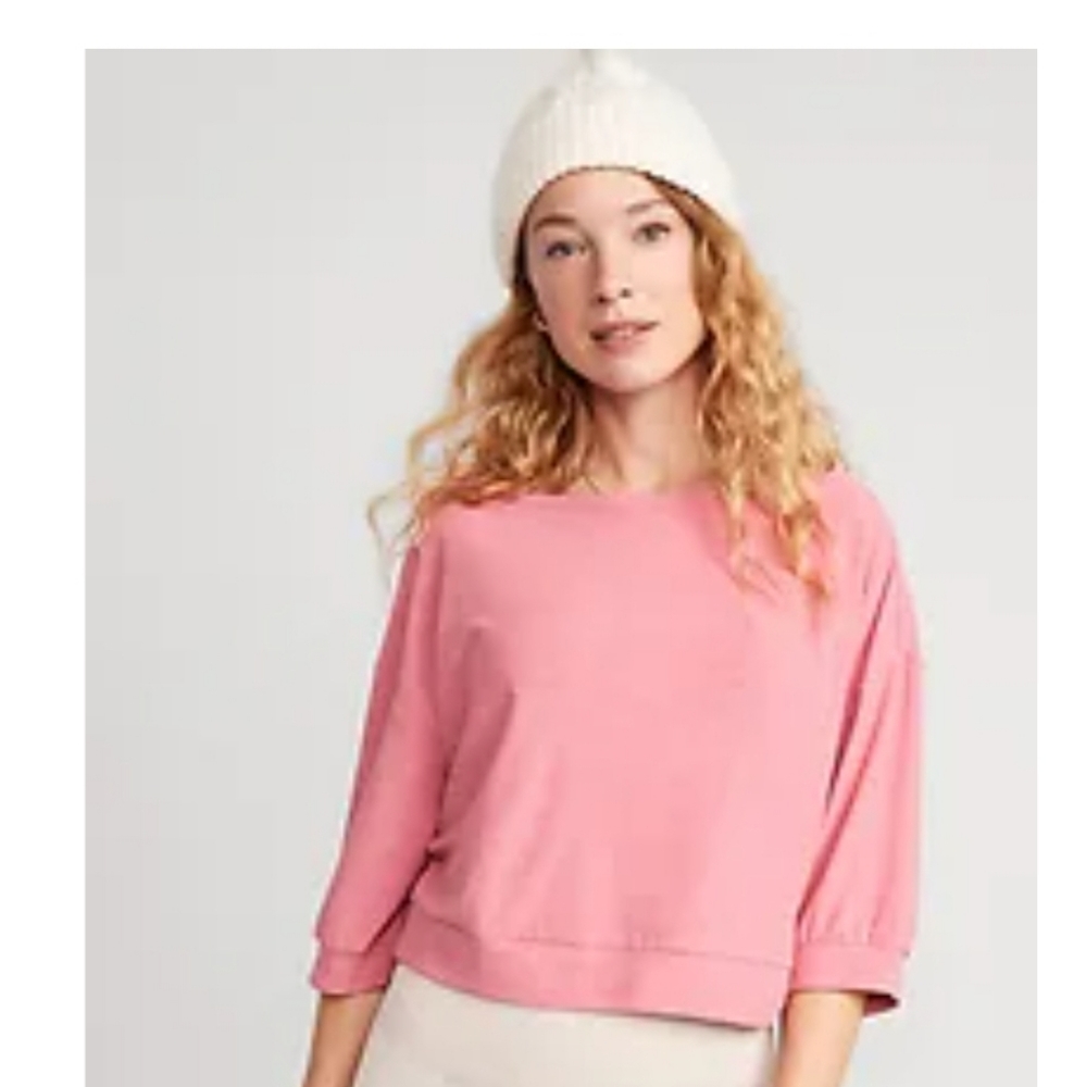 Old Navy Cropped Elbow Sleeve Active Top